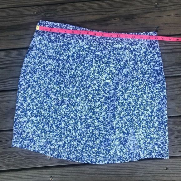 Zara 🐾 NWT Blue & White FLORAL PRINT MINI SKIRT Size Large - Picture 8 of 10